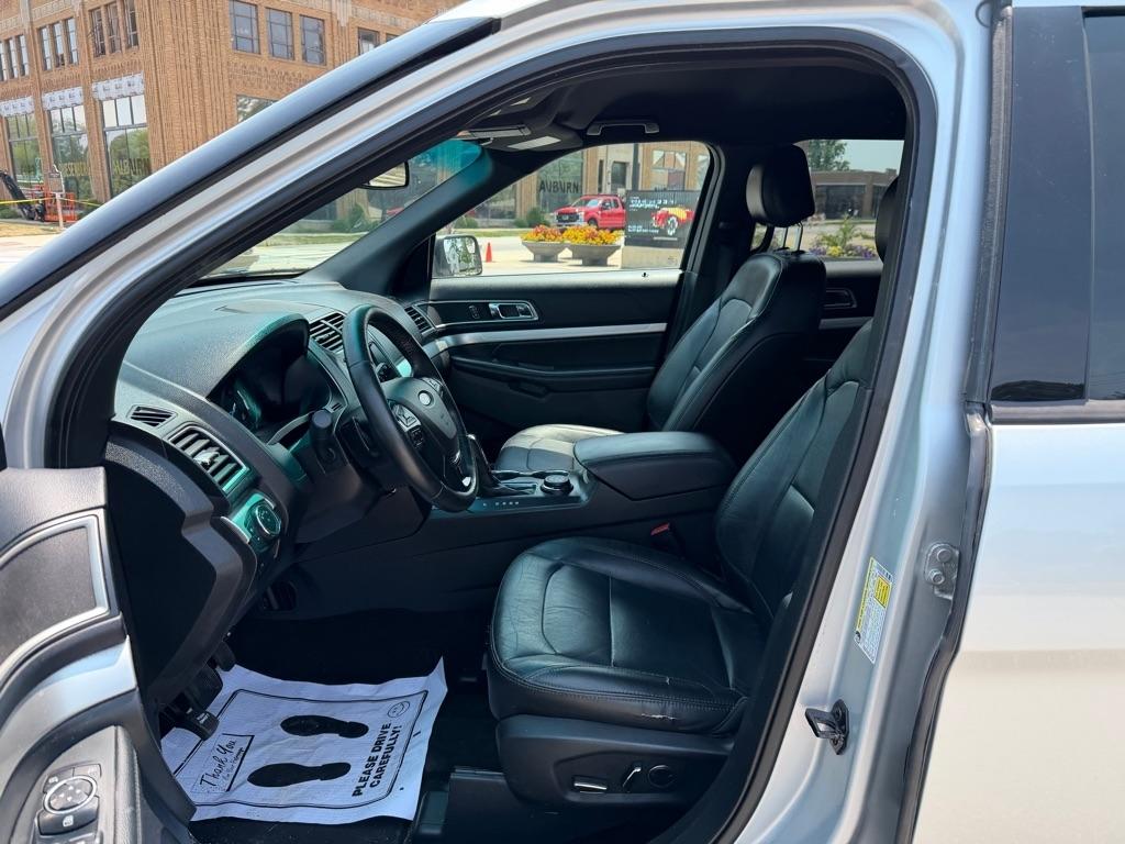 Ford Explorer XLT 4WD 2016