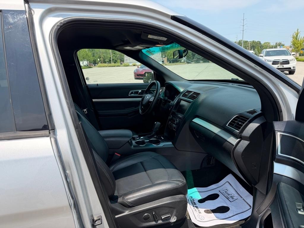 Ford Explorer XLT 4WD 2016