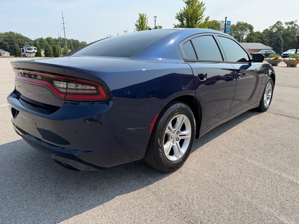 Dodge Charger SE 2015
