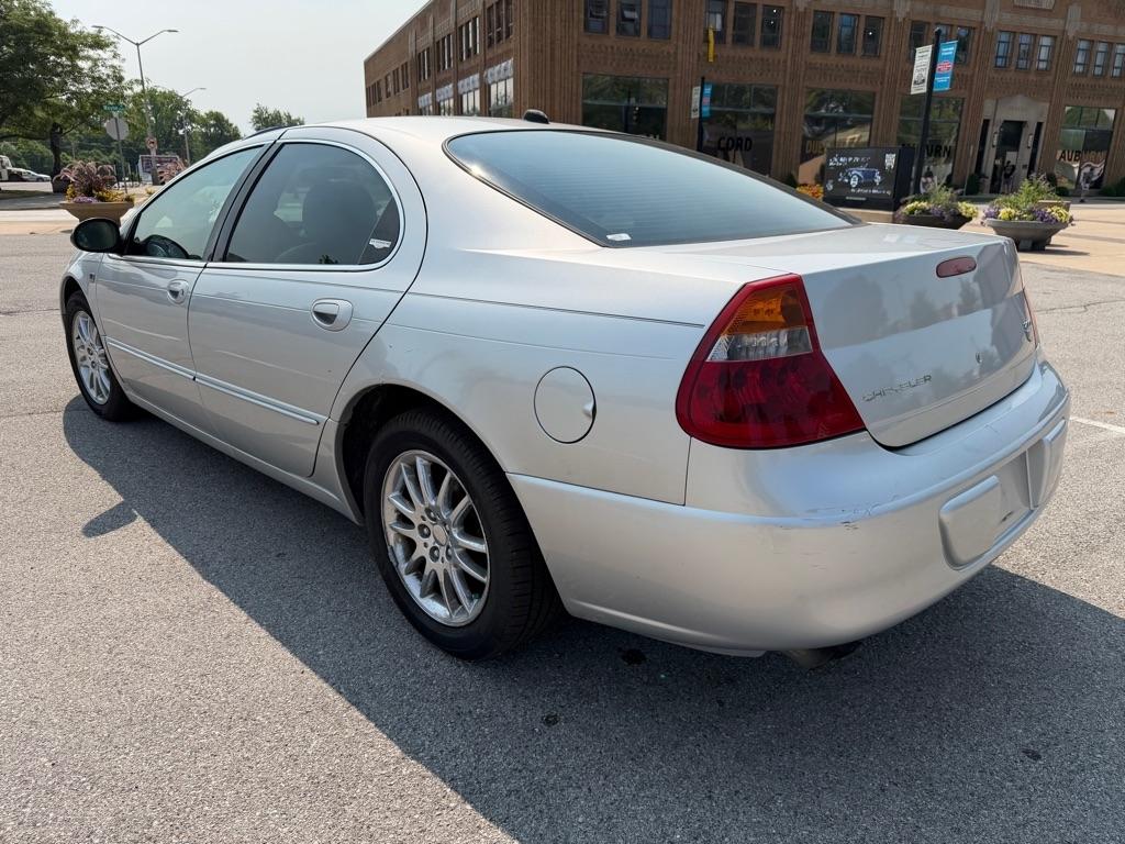 Chrysler 300M Base 2004