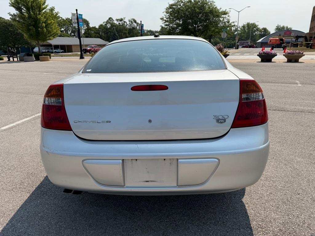 Chrysler 300M Base 2004