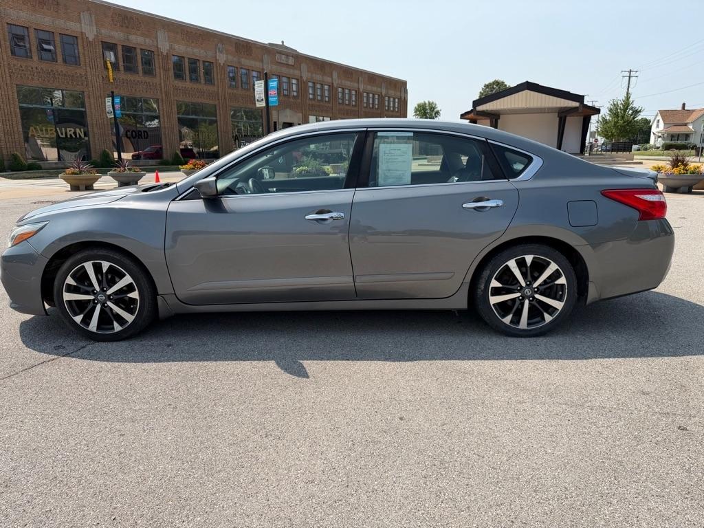 Nissan Altima 2.5 SR 2016