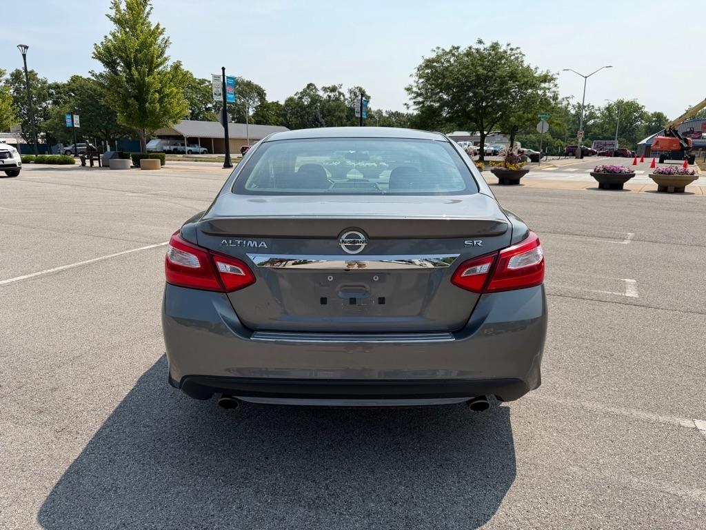 Nissan Altima 2.5 SR 2016