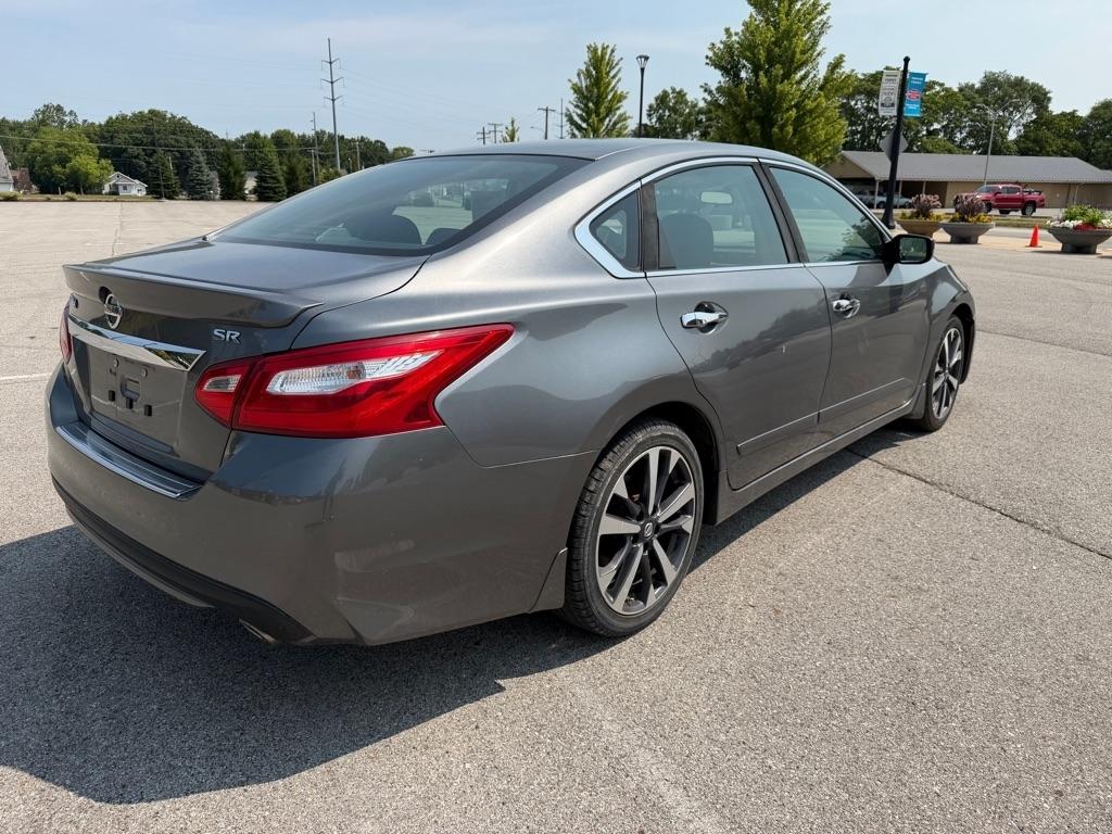 Nissan Altima 2.5 SR 2016