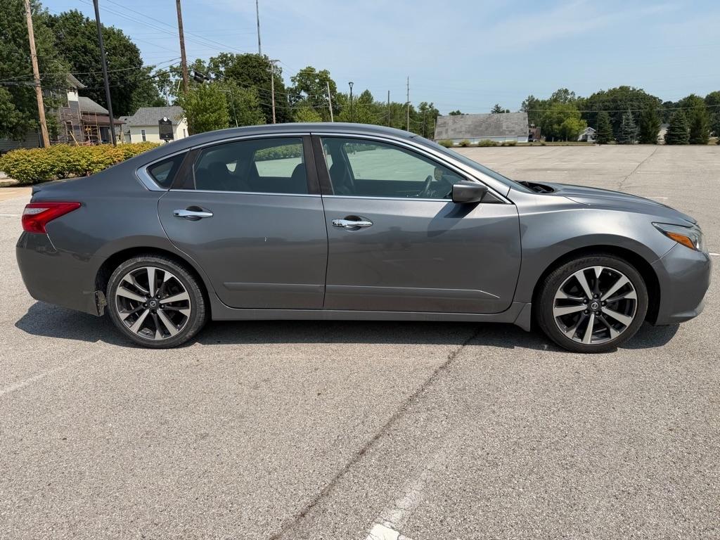 Nissan Altima 2.5 SR 2016