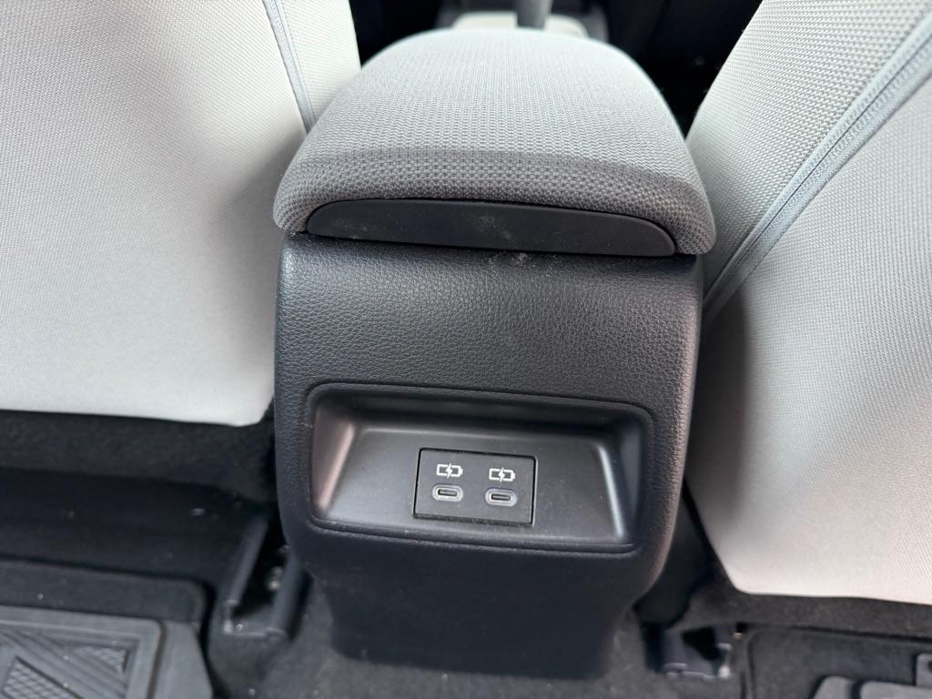 Toyota Corolla LE 2025