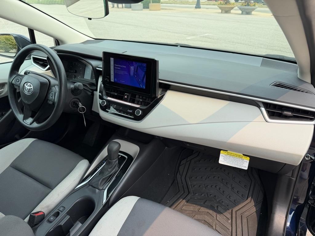 Toyota Corolla LE 2025