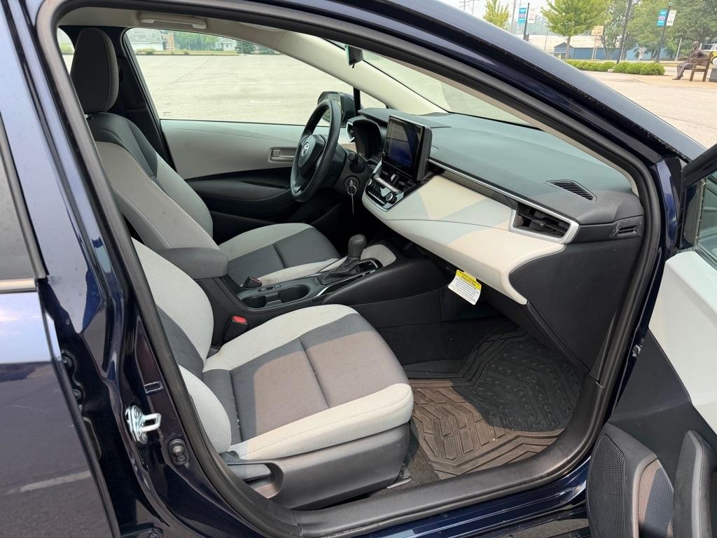 Toyota Corolla LE 2025