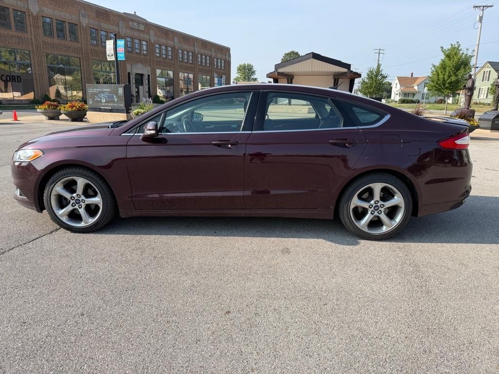 Ford Fusion SE 2013