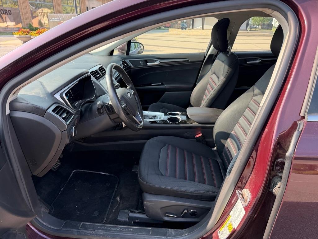 Ford Fusion SE 2013