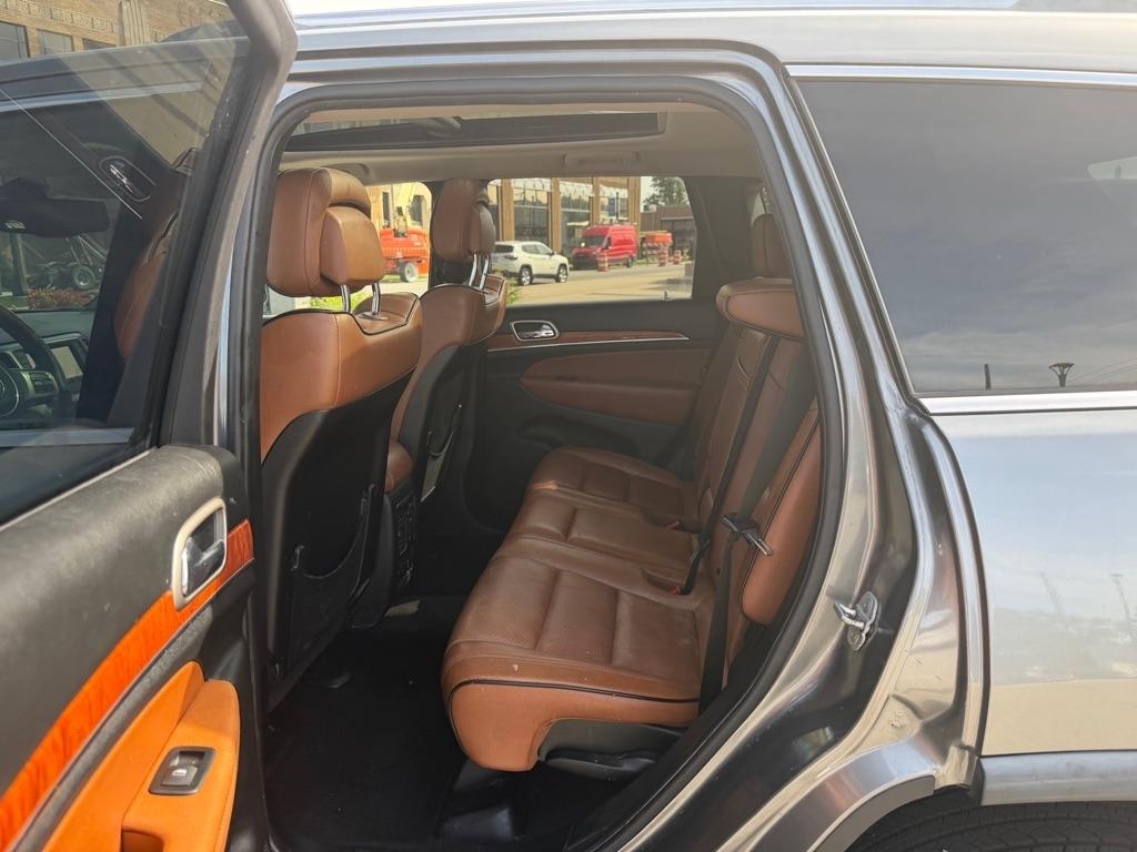 Jeep Grand Cherokee 4WD 4dr Overland 2011