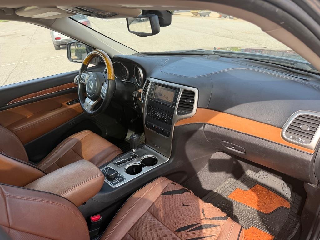 Jeep Grand Cherokee 4WD 4dr Overland 2011