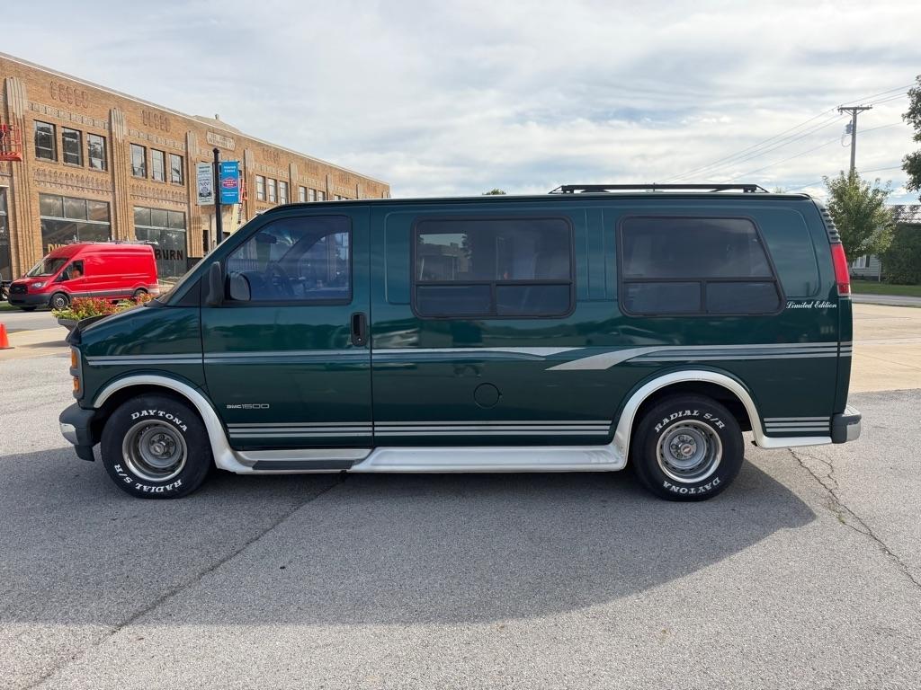 GMC Savana Cargo Van 1500 135" WB w/YF7 1998