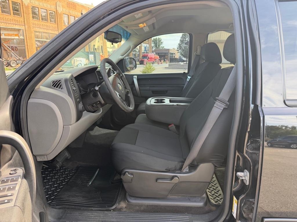 Chevrolet Silverado 1500 2WD Crew Cab 143.5" LS 2013