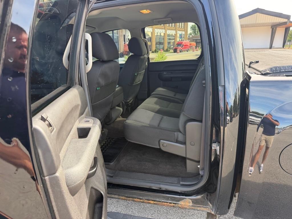 Chevrolet Silverado 1500 2WD Crew Cab 143.5" LS 2013