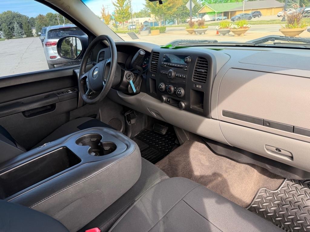 Chevrolet Silverado 1500 2WD Crew Cab 143.5" LS 2013