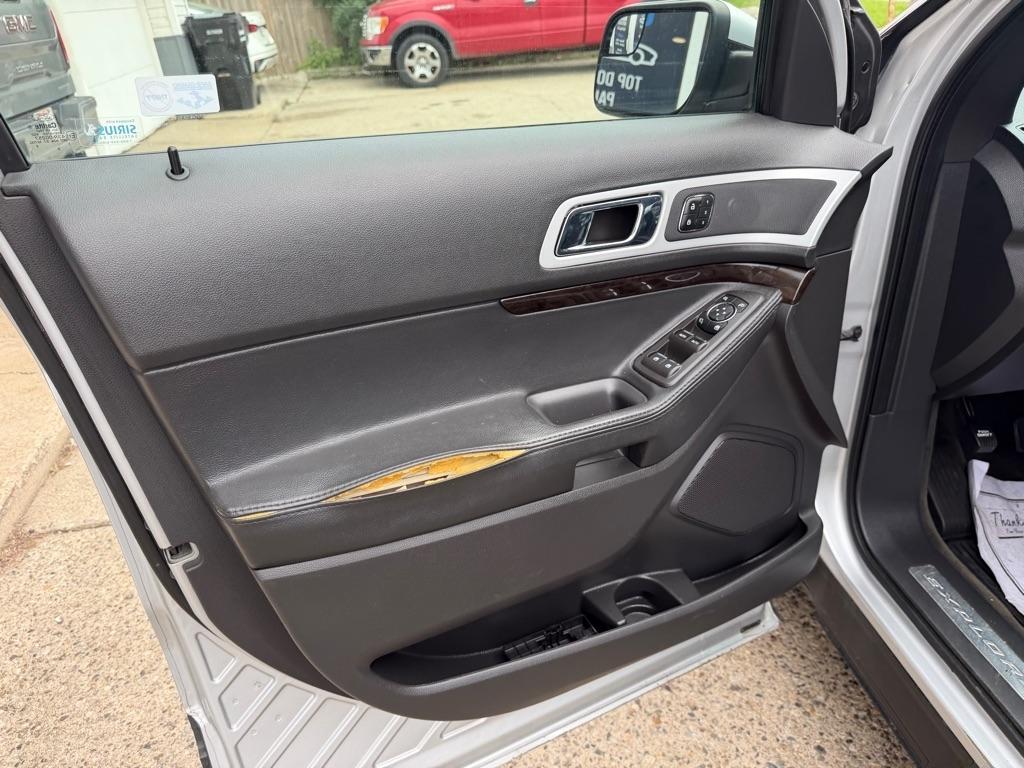 Ford Explorer 4WD 4dr Limited 2011