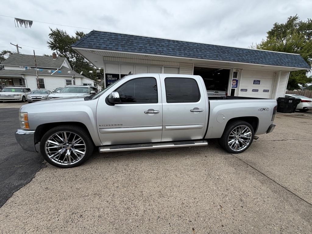 Chevrolet Silverado 1500 4WD Crew Cab 143.5" LT 2012