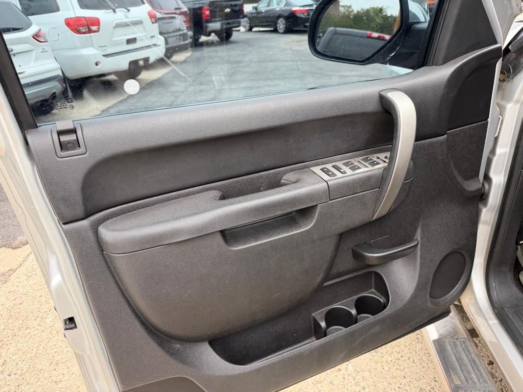 Chevrolet Silverado 1500 4WD Crew Cab 143.5" LT 2012