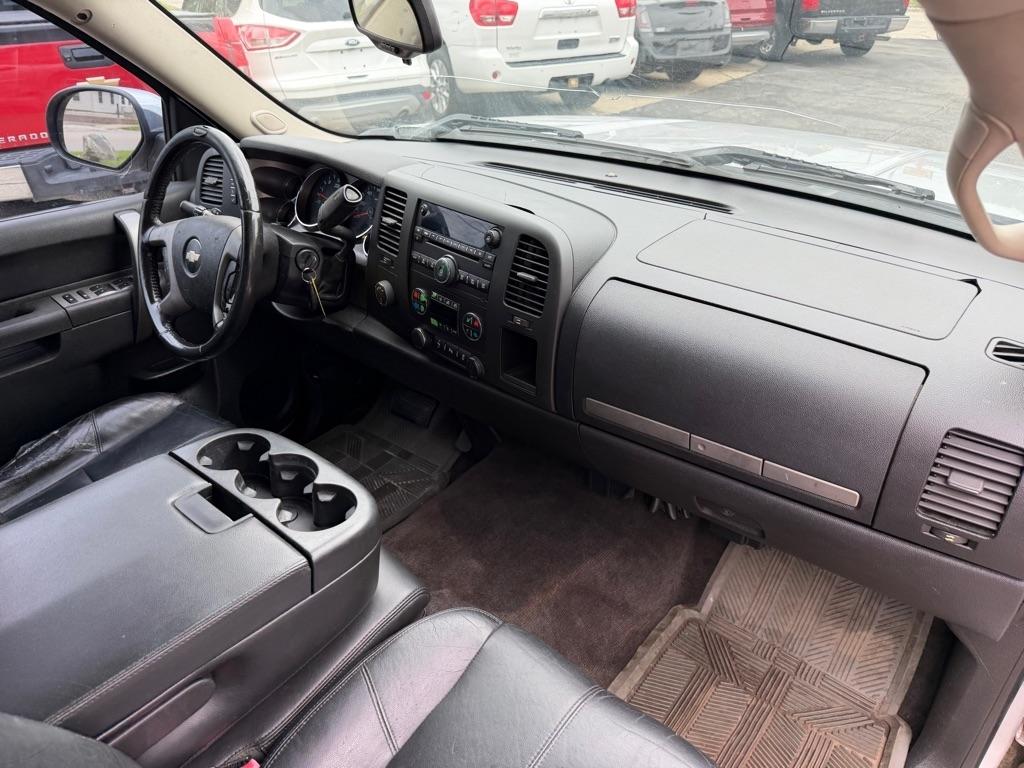 Chevrolet Silverado 1500 4WD Crew Cab 143.5" LT 2012