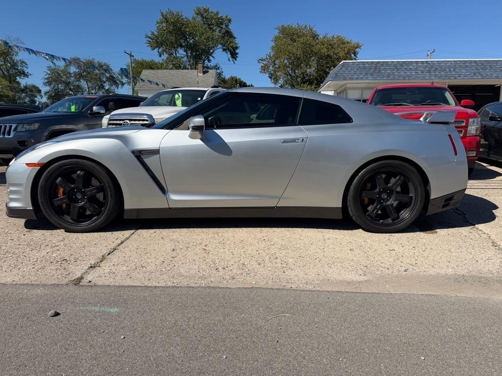 Nissan GT-R 2dr Cpe Premium 2013