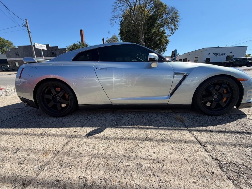 Nissan GT-R 2dr Cpe Premium 2013