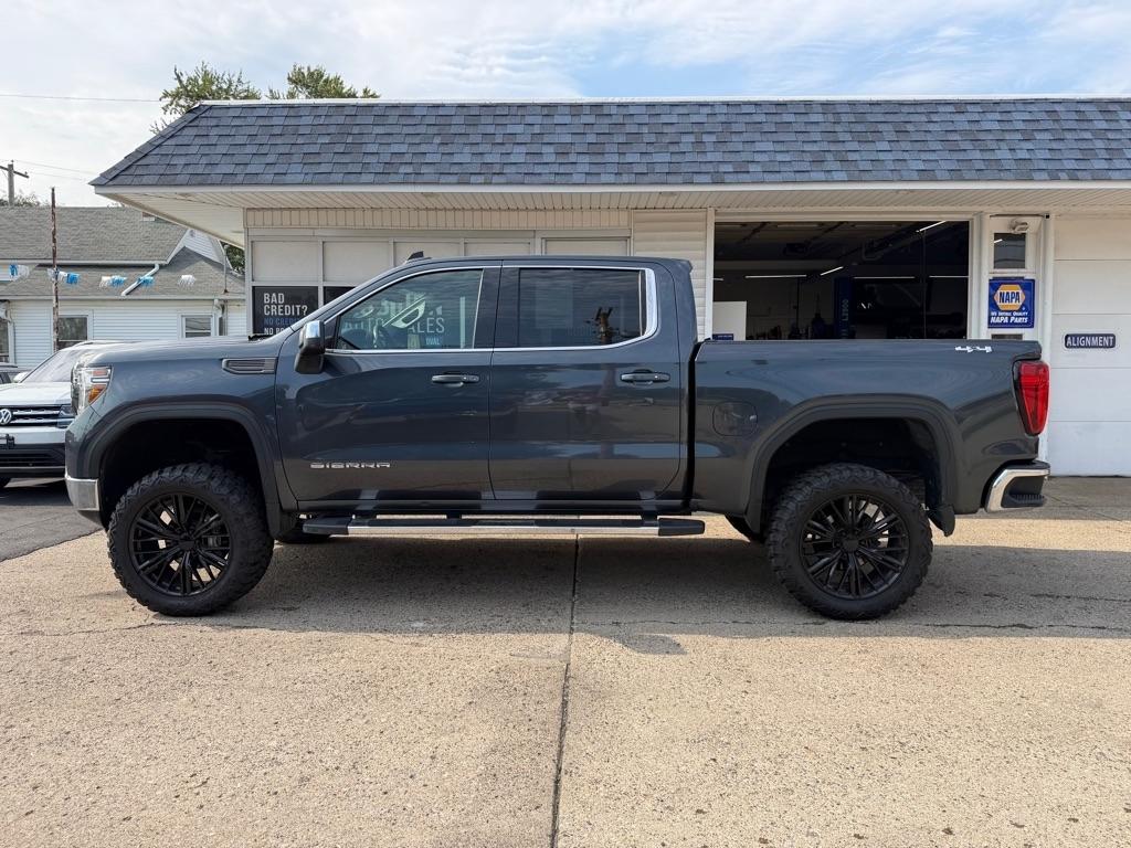 GMC Sierra 1500 Limited 4WD Crew Cab 147" SLE 2022
