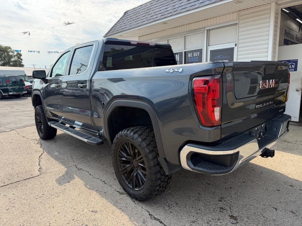 GMC Sierra 1500 Limited 4WD Crew Cab 147" SLE 2022