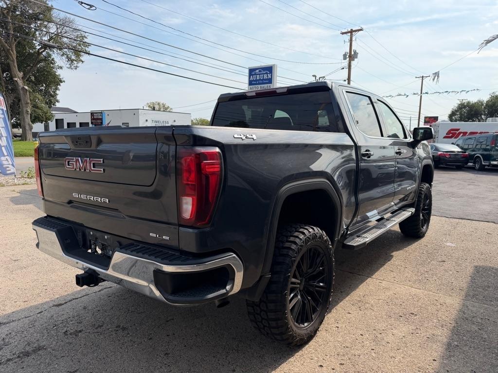 GMC Sierra 1500 Limited 4WD Crew Cab 147" SLE 2022