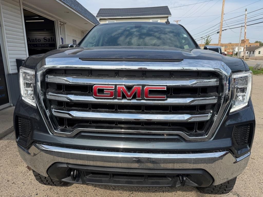 GMC Sierra 1500 Limited 4WD Crew Cab 147" SLE 2022