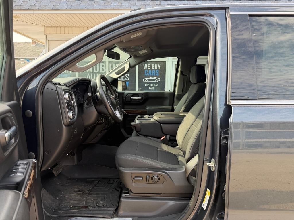 GMC Sierra 1500 Limited 4WD Crew Cab 147" SLE 2022