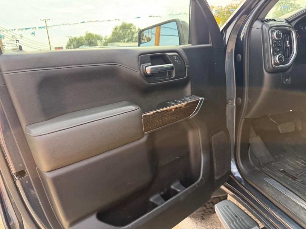 GMC Sierra 1500 Limited 4WD Crew Cab 147" SLE 2022