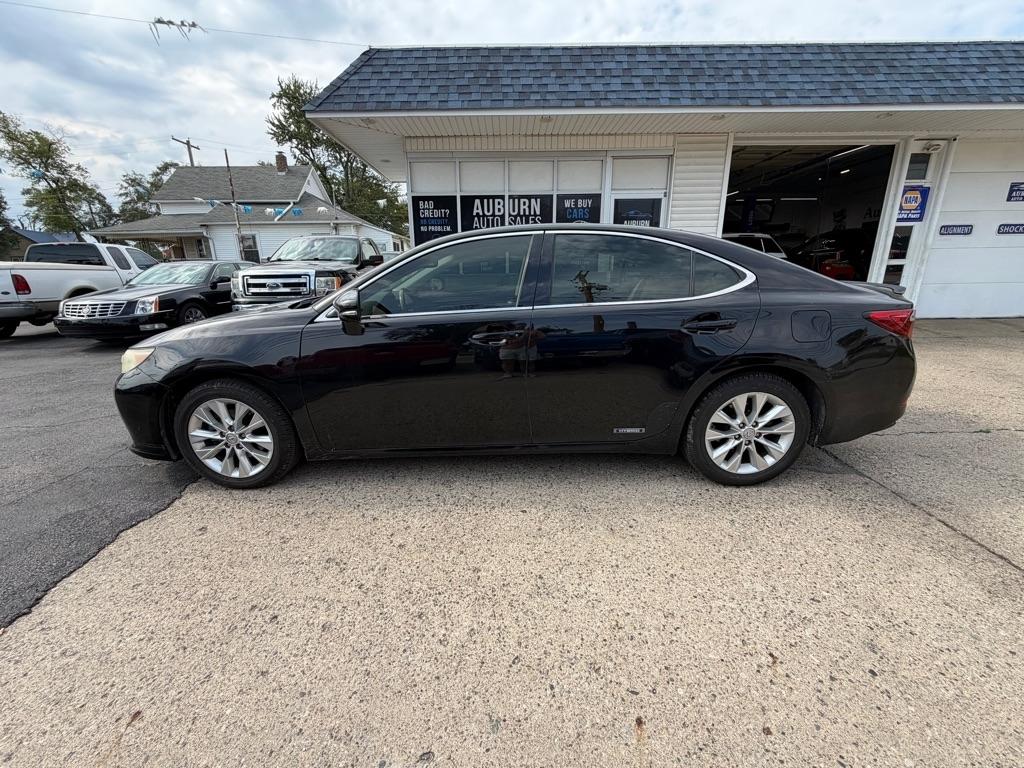 Lexus ES 300h 4dr Sdn Hybrid 2013