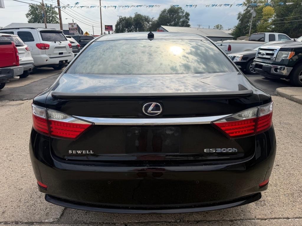 Lexus ES 300h 4dr Sdn Hybrid 2013