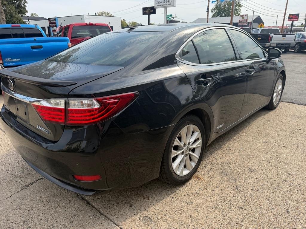 Lexus ES 300h 4dr Sdn Hybrid 2013