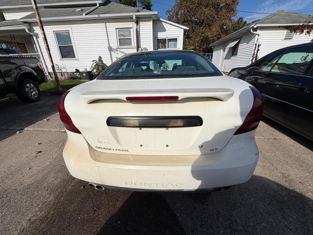 Pontiac Grand Prix 4dr Sdn GT 2005