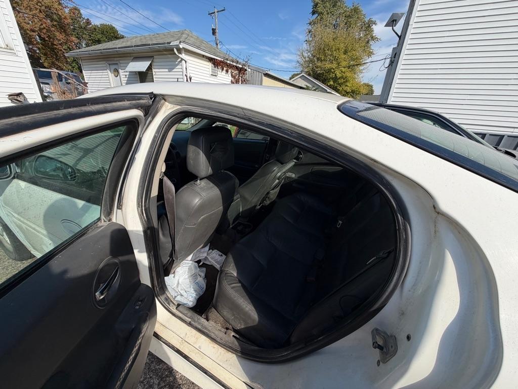 Pontiac Grand Prix 4dr Sdn GT 2005