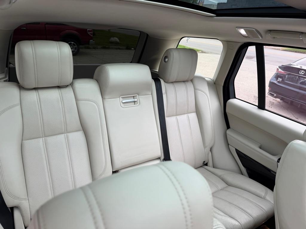 Land Rover Range Rover 4WD 4dr Supercharged 2015