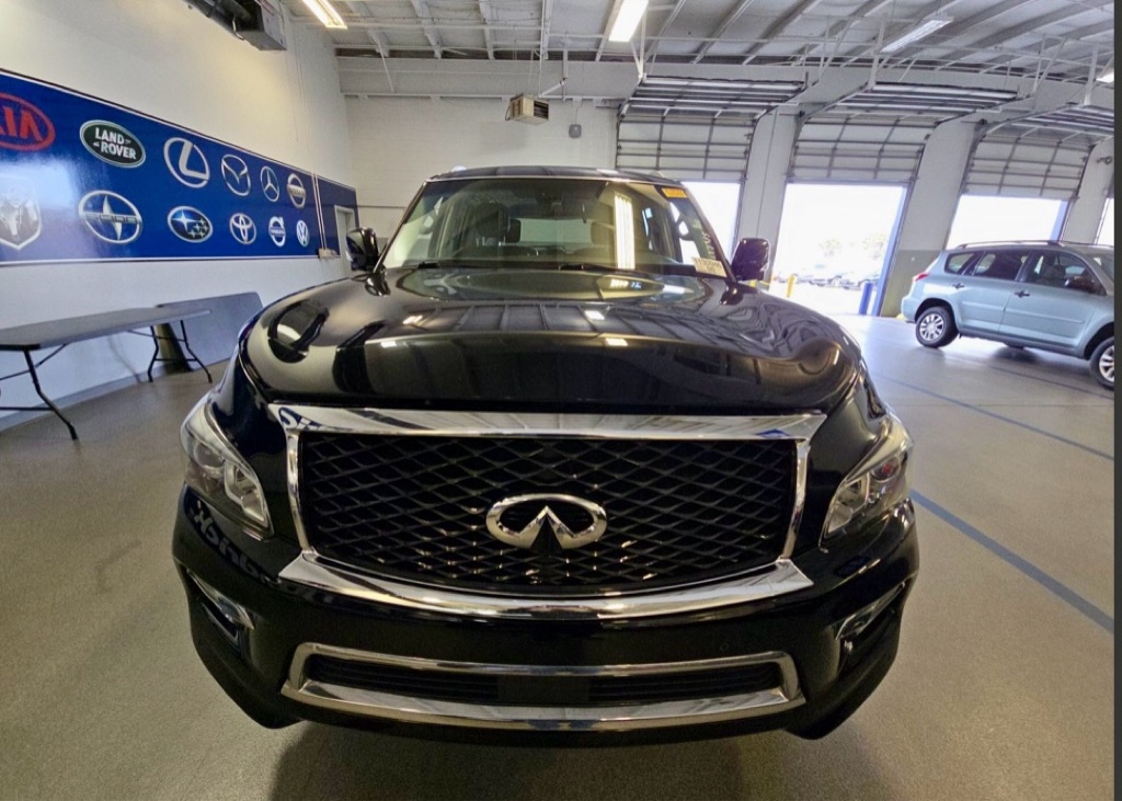 Infiniti QX80 Base 2017