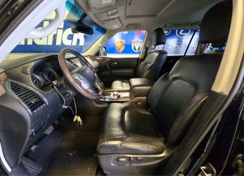 Infiniti QX80 Base 2017