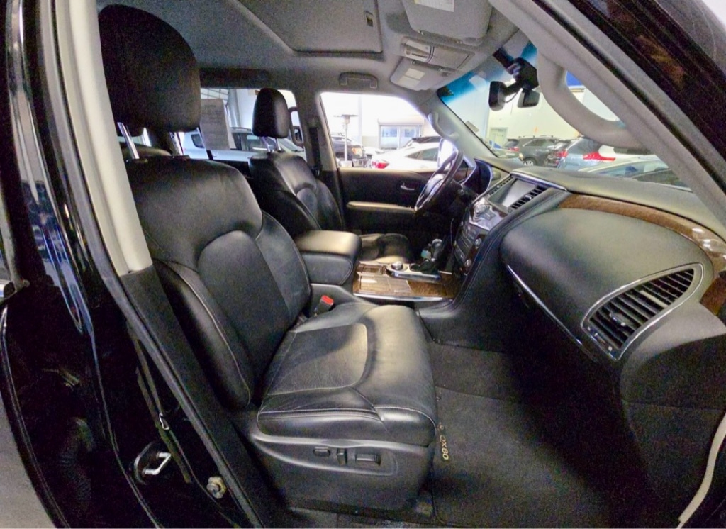 Infiniti QX80 Base 2017