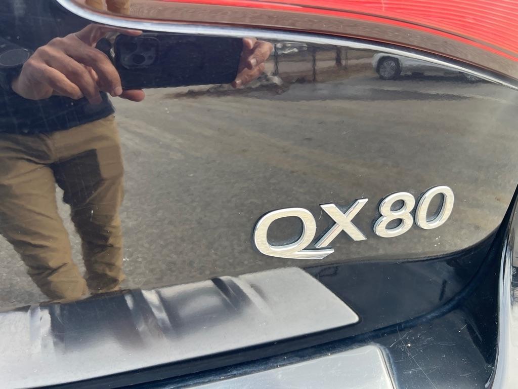 Infiniti QX80 Base 2017