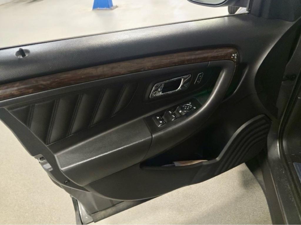 Ford Taurus Limited 2014