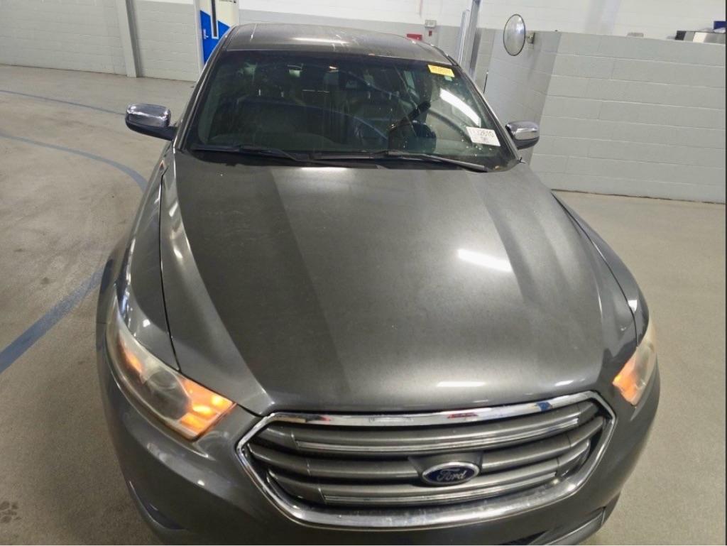 Ford Taurus  2014