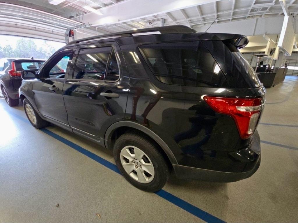 Ford Explorer Base FWD 2014