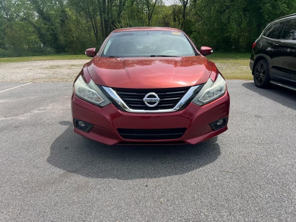 Nissan Altima  2016