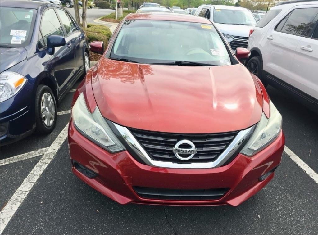 Nissan Altima  2016