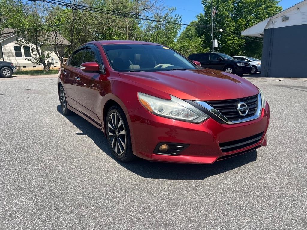Nissan Altima  2016