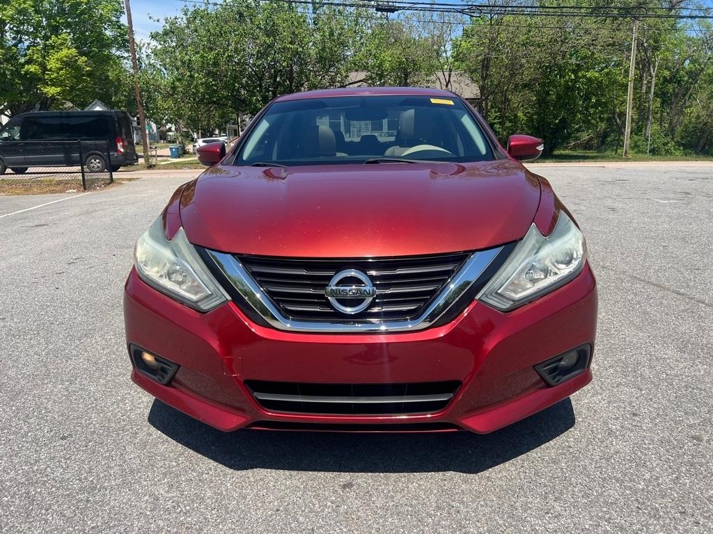 Nissan Altima  2016