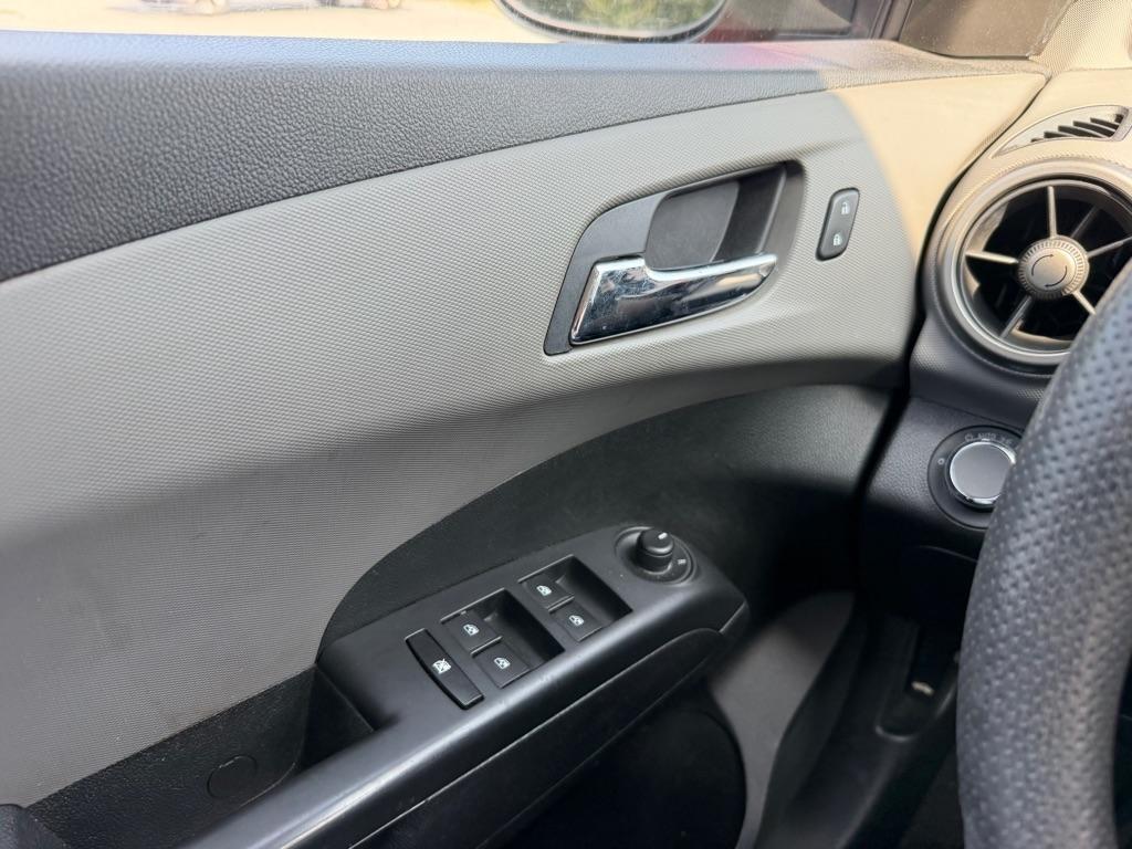 Chevrolet Sonic LT 2015
